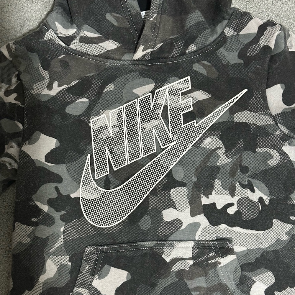 Nike Kids Camo Hoodie - Black and Gray